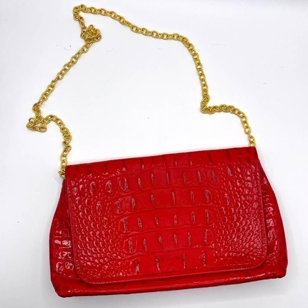 Kemestry | red gator clutch​